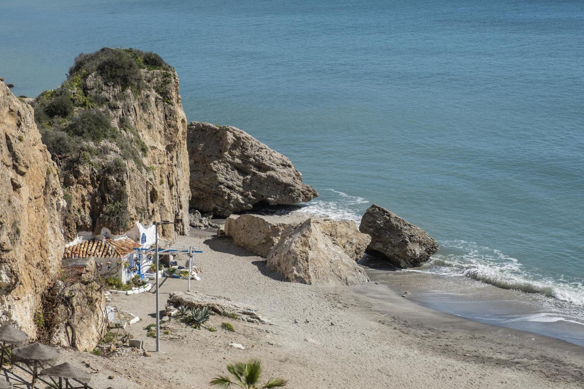 Meraki Nerja Bagian luar foto
